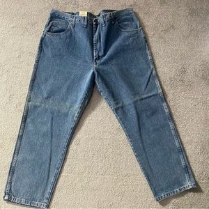 Wrangler mens 44 x 30 relaxed fit jeans